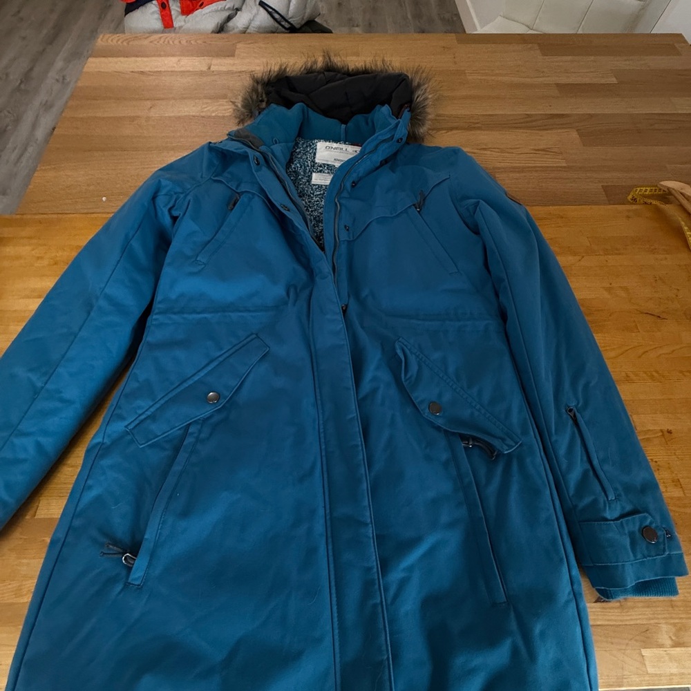 Teal coloured Women’s O'Neill Thinsulate Parka with Hood. Size XL
